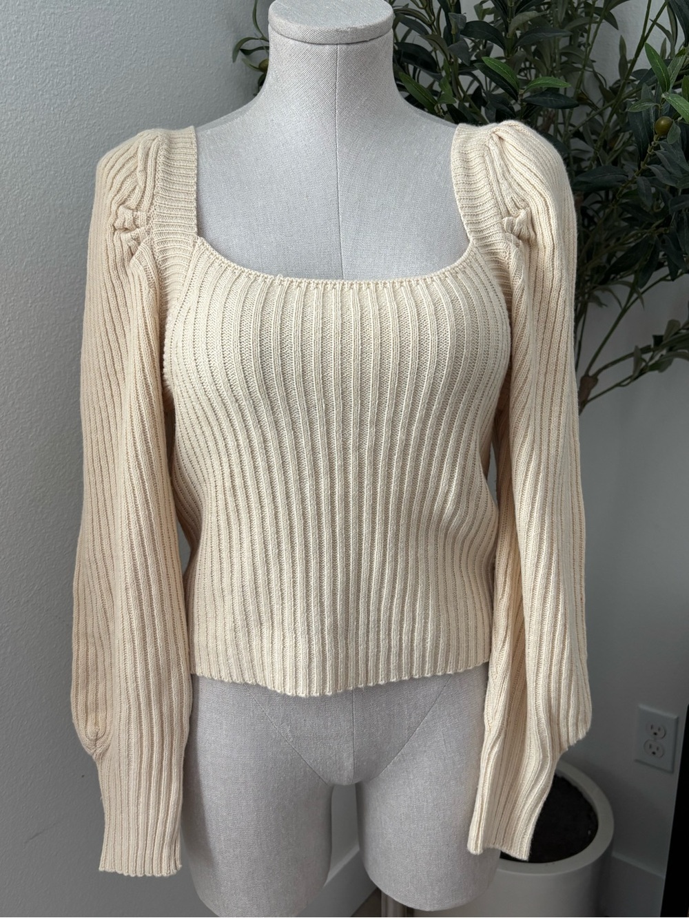 ENTRO Cream Ribbed Square-Neck Sweater